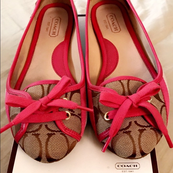 COACH JANELLE Flats in Excellent condition