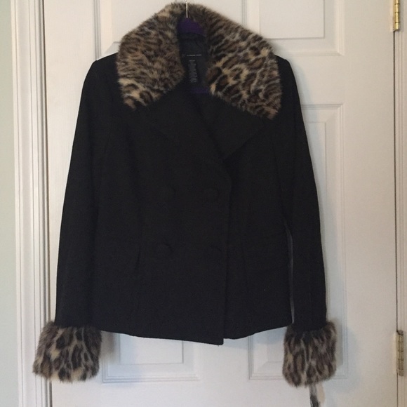 SALE🎉 NWT INC pea coat-fur removable