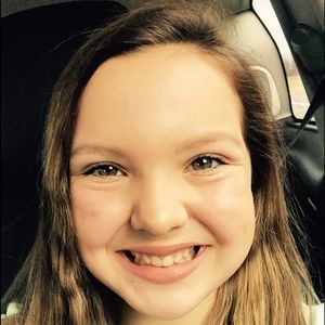 Meet your Posher, Lexi