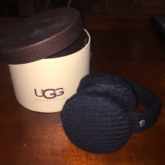 UGG Accessories - Ugg classic sheepskin earmuffs