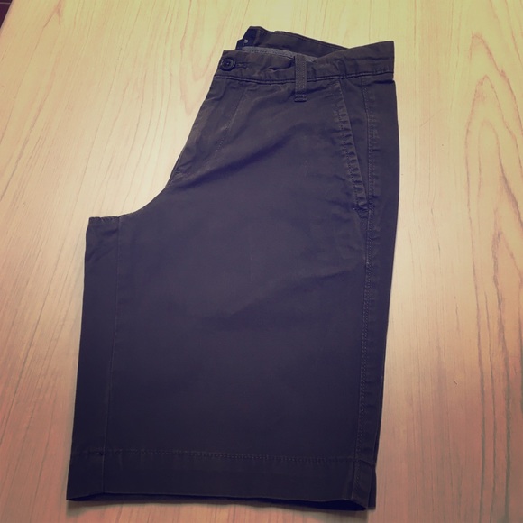 Gap Gray 9" Inseam Flat Front Chino Shorts