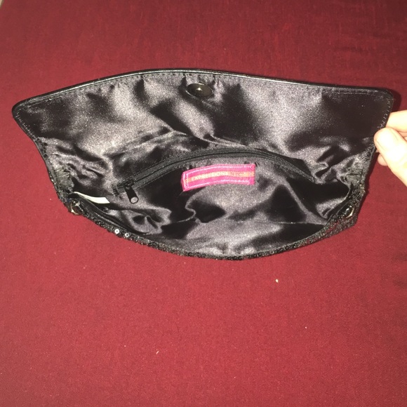 Black sequin clutch - Picture 3 of 3