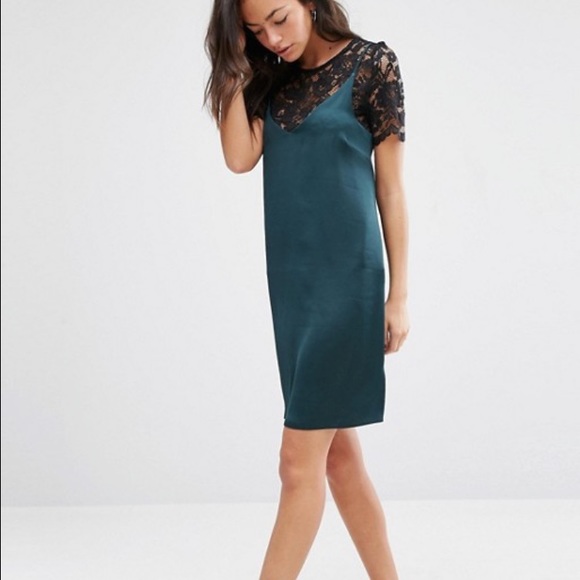 Dress - Picture 4 of 4