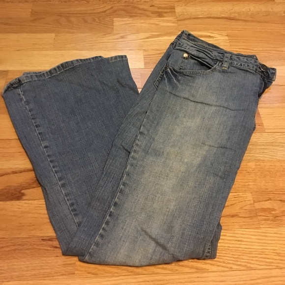 Arizona jean co size 11 average jeans
