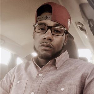 Meet your Posher, Larry