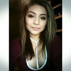 Meet your Posher, Damaris