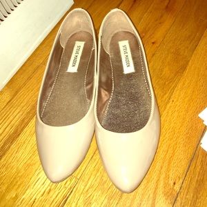 Steve Madden tan flats