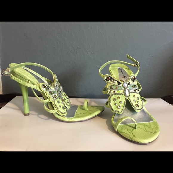 Marichi Mani - women's heels size 7 like new