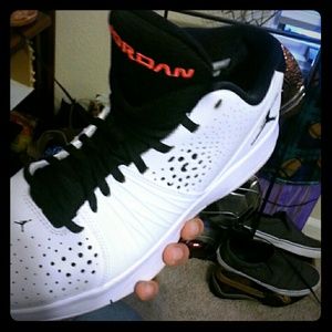 Barely worn high top Jordans