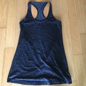 Lululemon tank top