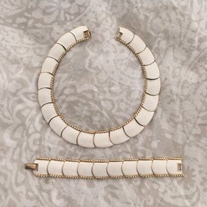 White & Gold Chunky Necklace & Bracelet ❤️