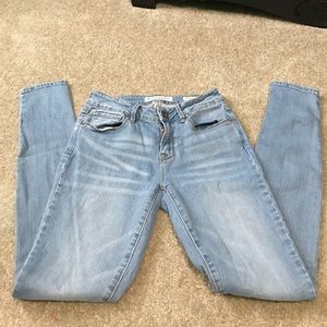 Bullhead Light Blue Jeans