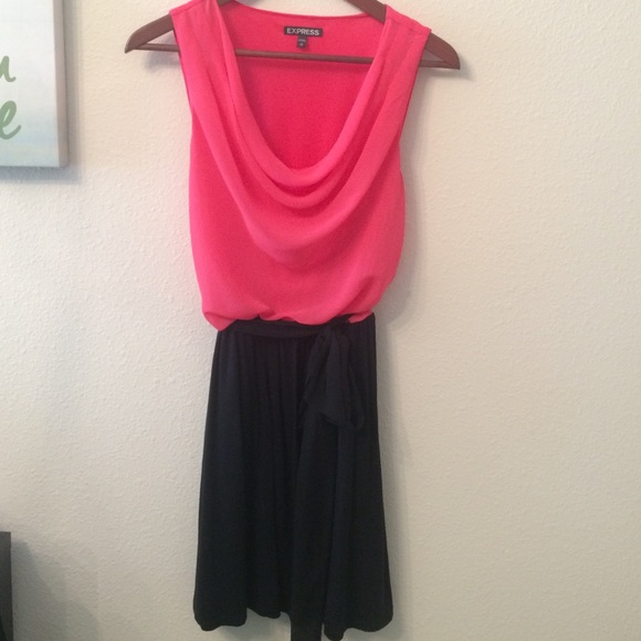 Express coral and black dress - Picture 1 of 2