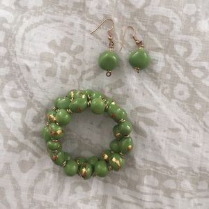 African green and gold bead bracelet! 🎉