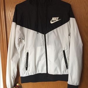 Nike windbreaker
