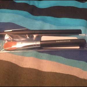 BareMinerals Maximum Coverage Concealer Brush