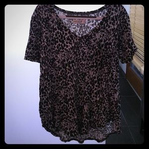 black and white leopard print t-shirt.