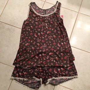 Cute Floral print Sleepwear set 😴🌼🌸🌺