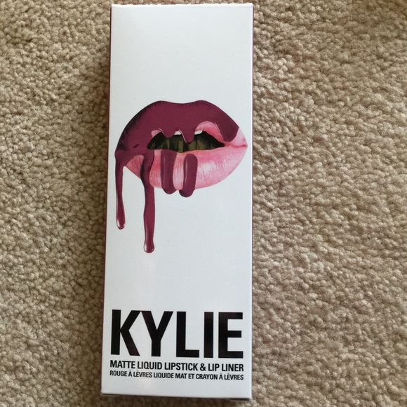 Kylie matte liquid lipstick and lip liner