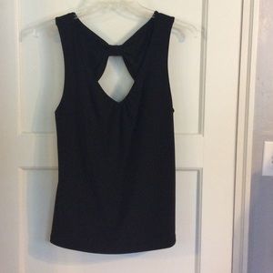 Bow back black top