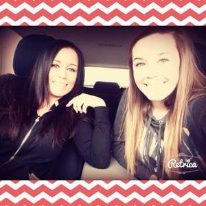 Meet your Posher, Crystal