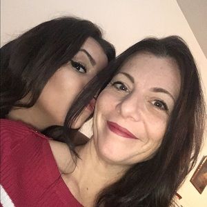 Meet your Posher, Gina