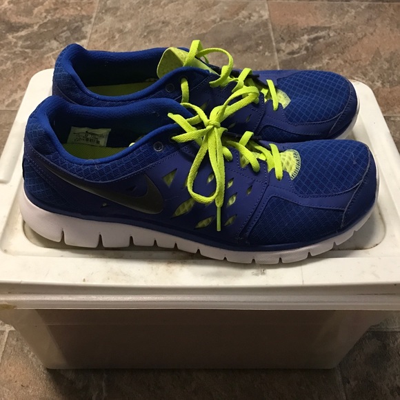 Men's size 13 Nike Fitsole Blue/Lime Green