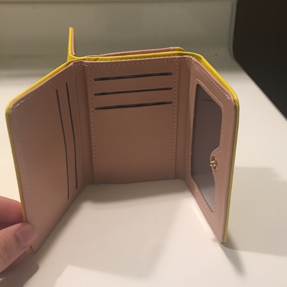 Wallet - Picture 4 of 4