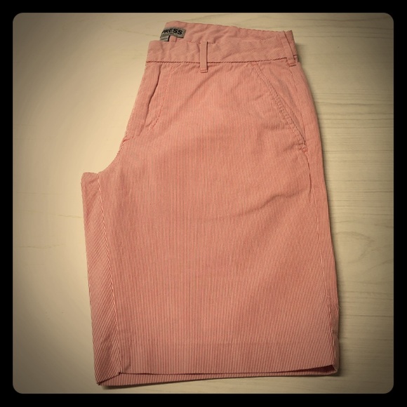 Seersucker Express Photographer Flat Front Short