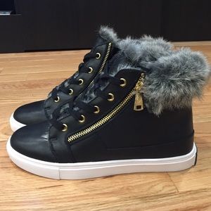 Juicy Couture "Nellie" black fur sneakers size 9