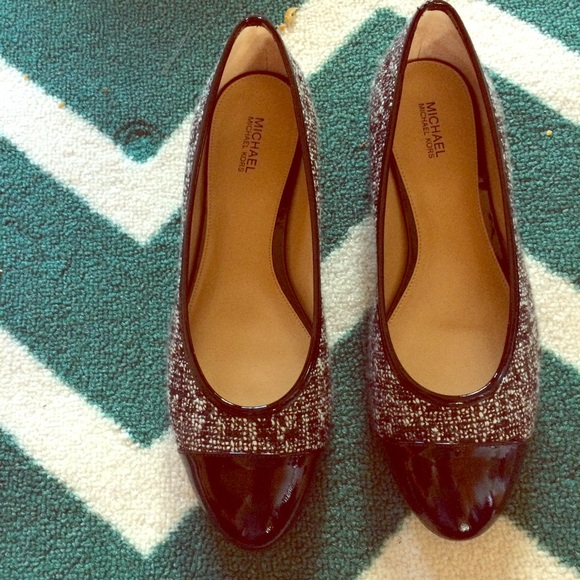 Michael Kors black flats