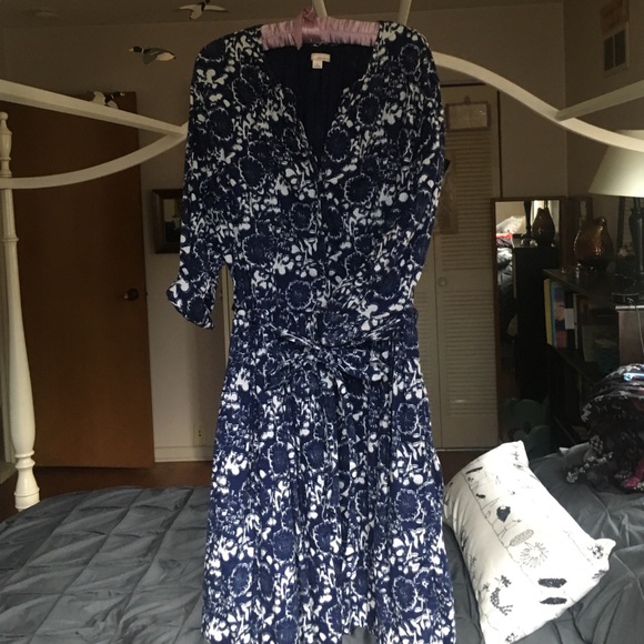GAP Blue and white flower patterned dress