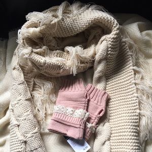 Beautiful thick beige crochet scarf