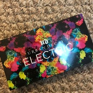 Urban decay electric palette