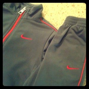 Boy's Nike Jogging Suit