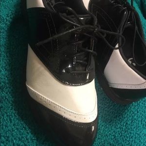 Callaway NWT golf shoes womens 6 super cute!
