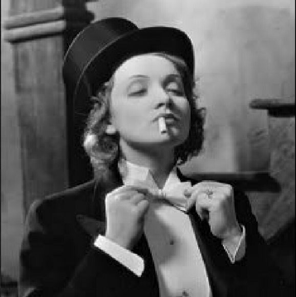 Meet your Posher, Sera - Picture 1 of 1