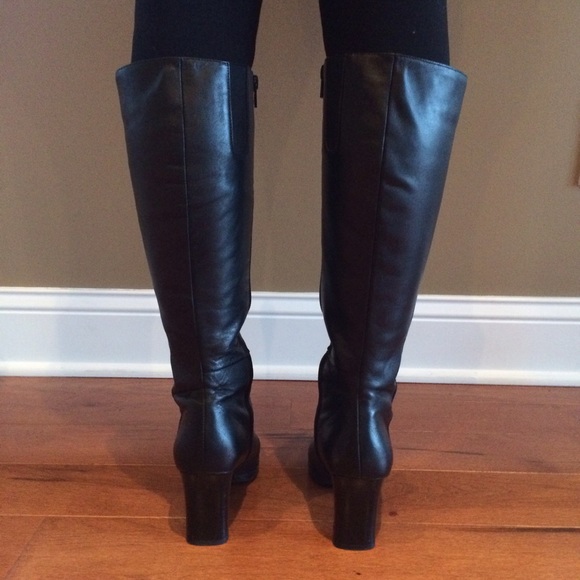 Lord & Taylor Heeled Black Leather Boots - Picture 2 of 3