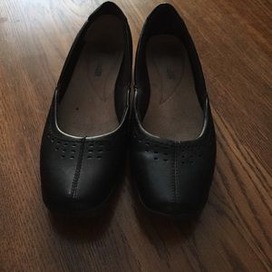 Size 11 Clarks Shoes