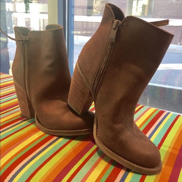 ❤😍 Super cute Boots!!