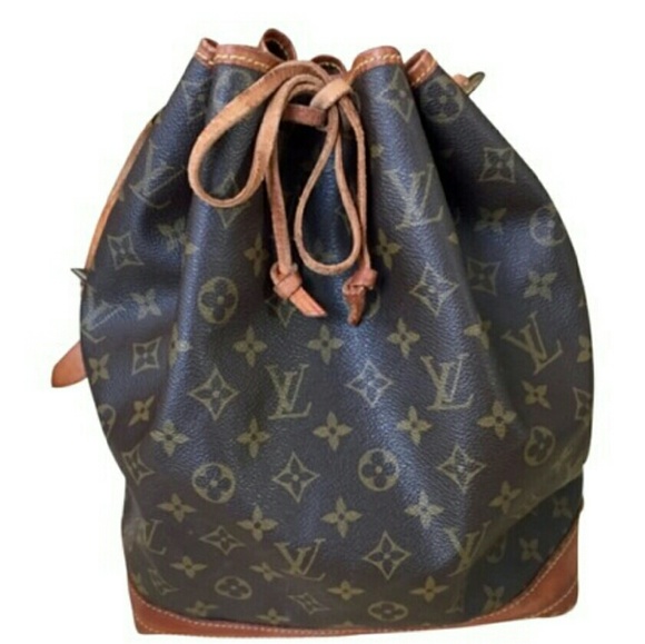 Louis Vuitton Handbags - LOUIS VUITTON Monogram Noe Gm Bucket Style Shoulde