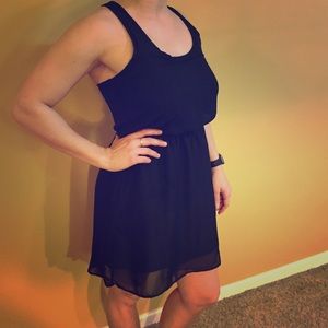 Mid thigh black dress