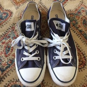 Converse Shoes - CONVERSE NAVY LOWTOPS🌙 Converse Shoes - CONVERSE NAVY LOWTOPS🌙