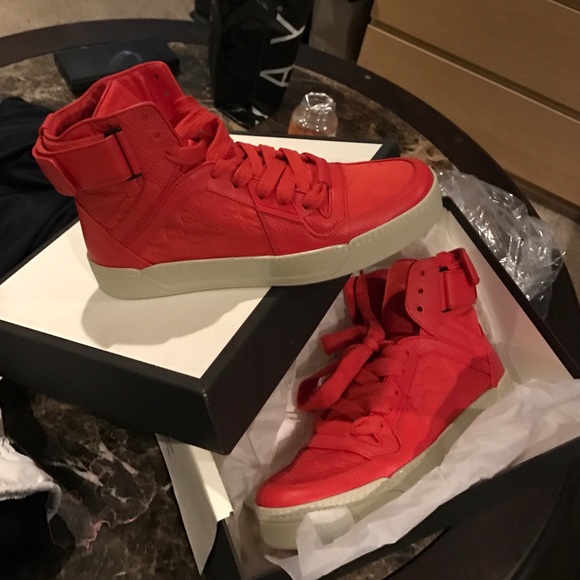 Size 11 men's for 375