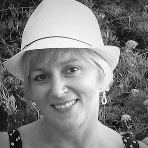 Meet your Posher, Carla