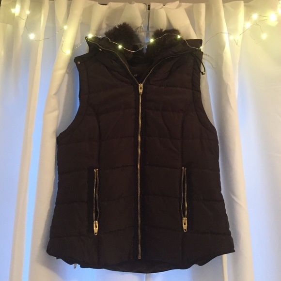 H&M Puffer Vest