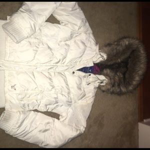 White down Ski Jacket with fur hood