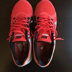 Nike ZM Elite 6 - Red, Orange and black.