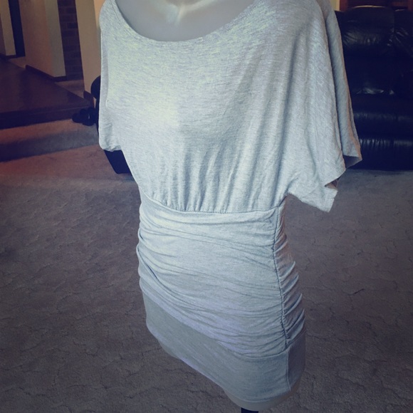 Grey top