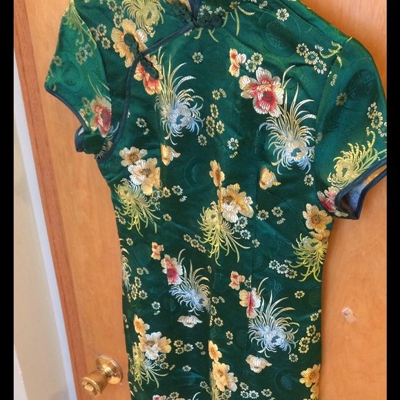 Chinese long cheongsam dress